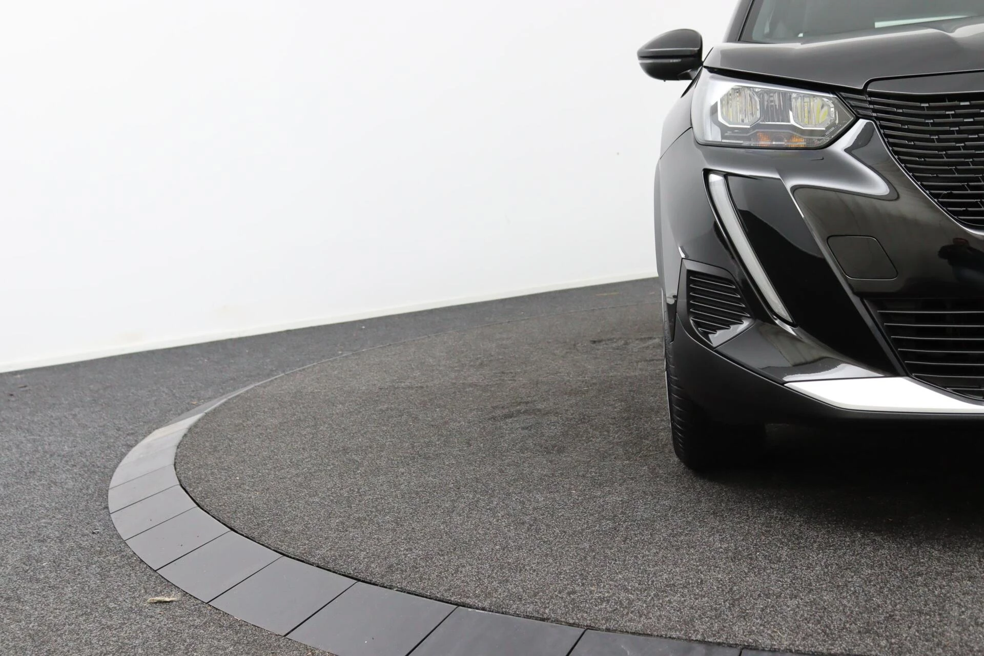 Hoofdafbeelding Peugeot e-2008