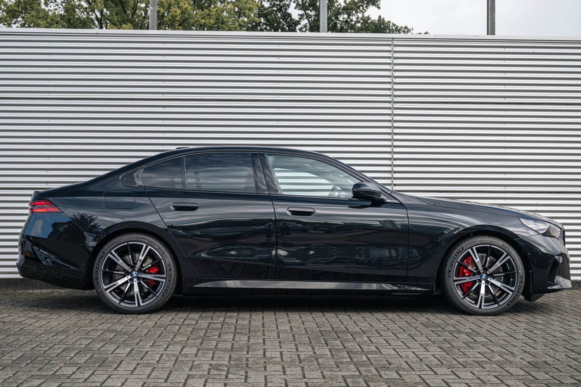 Hoofdafbeelding BMW i5