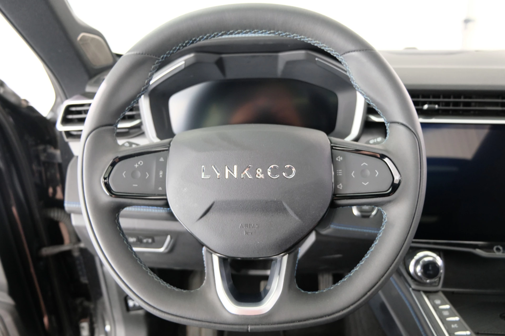 Hoofdafbeelding Lynk & Co 01