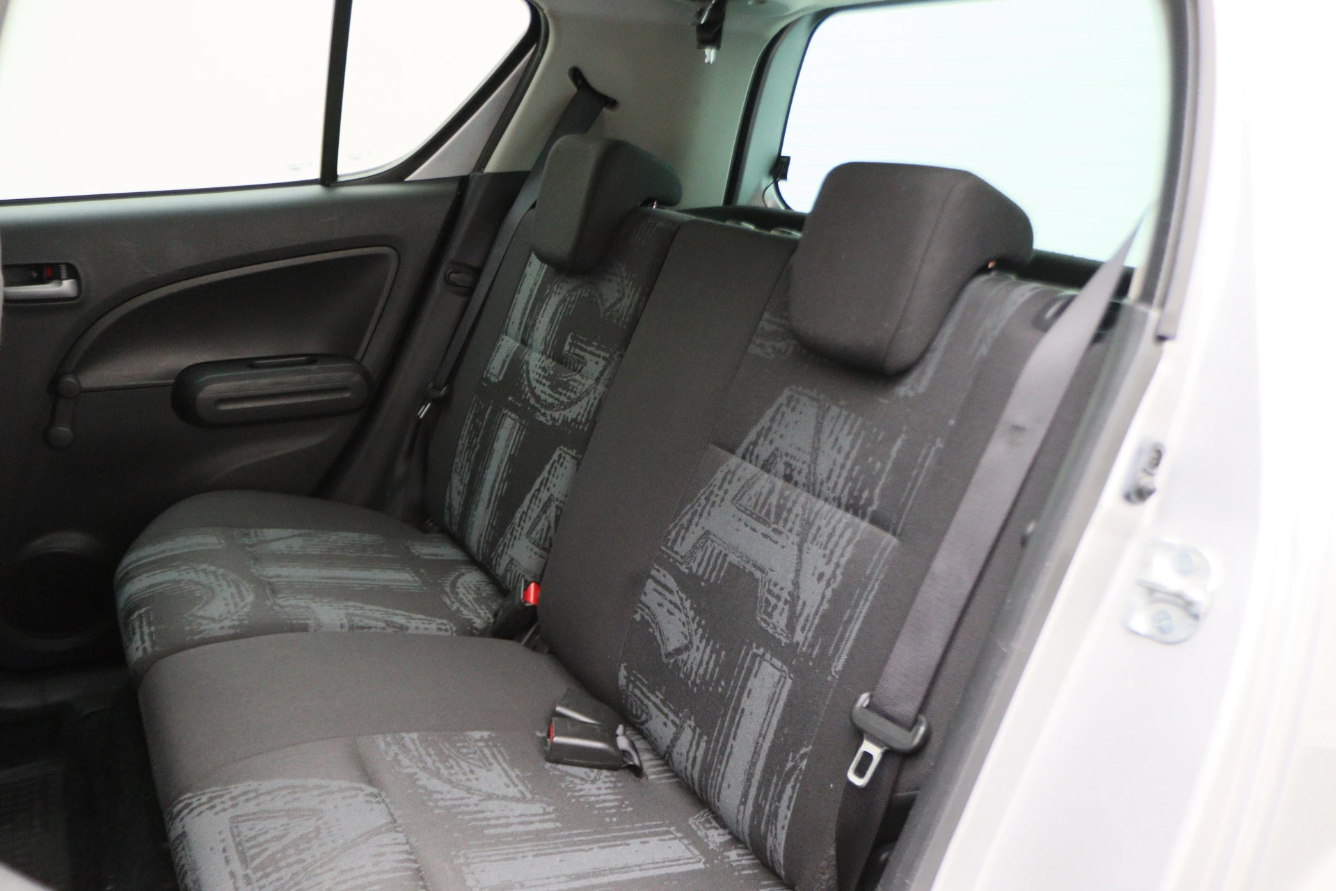 Hoofdafbeelding Opel Agila