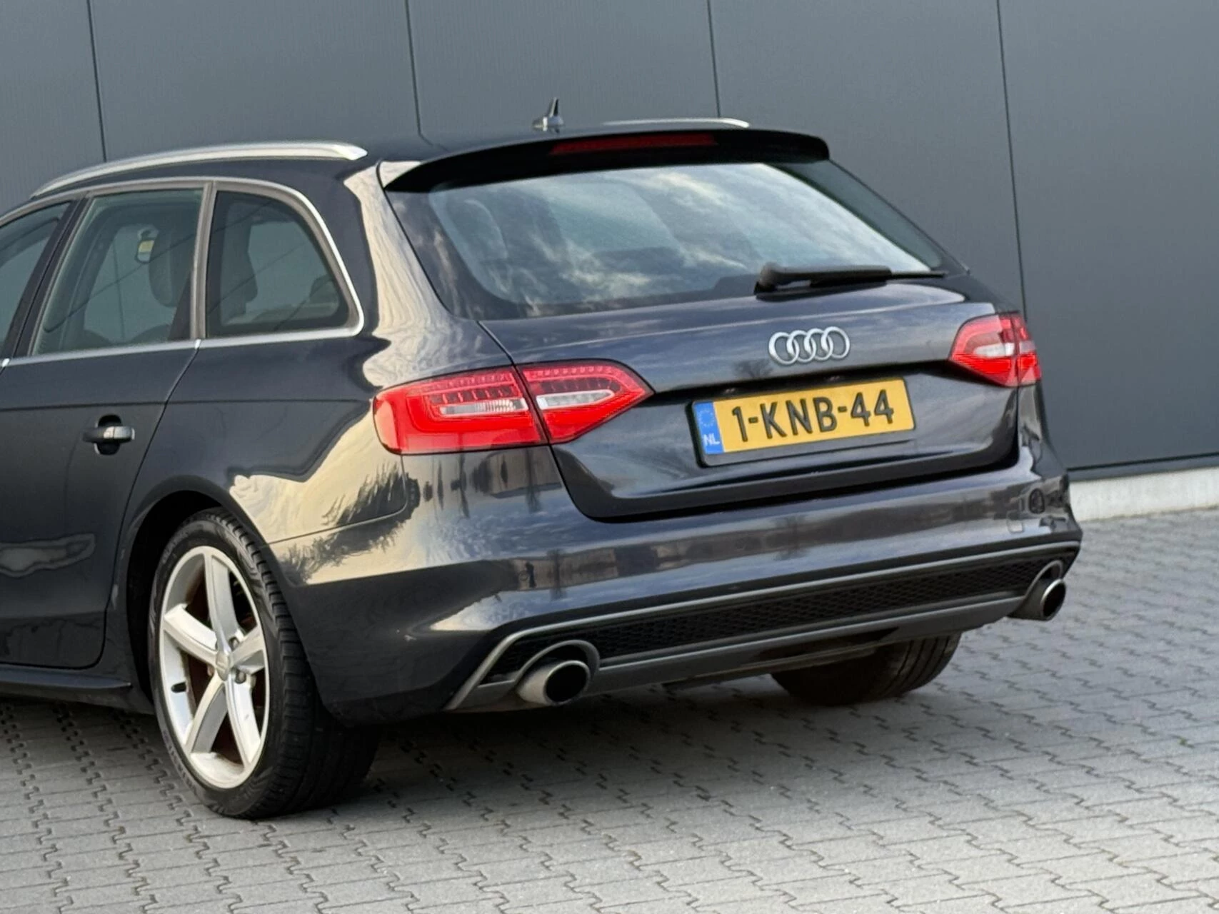 Hoofdafbeelding Audi A4