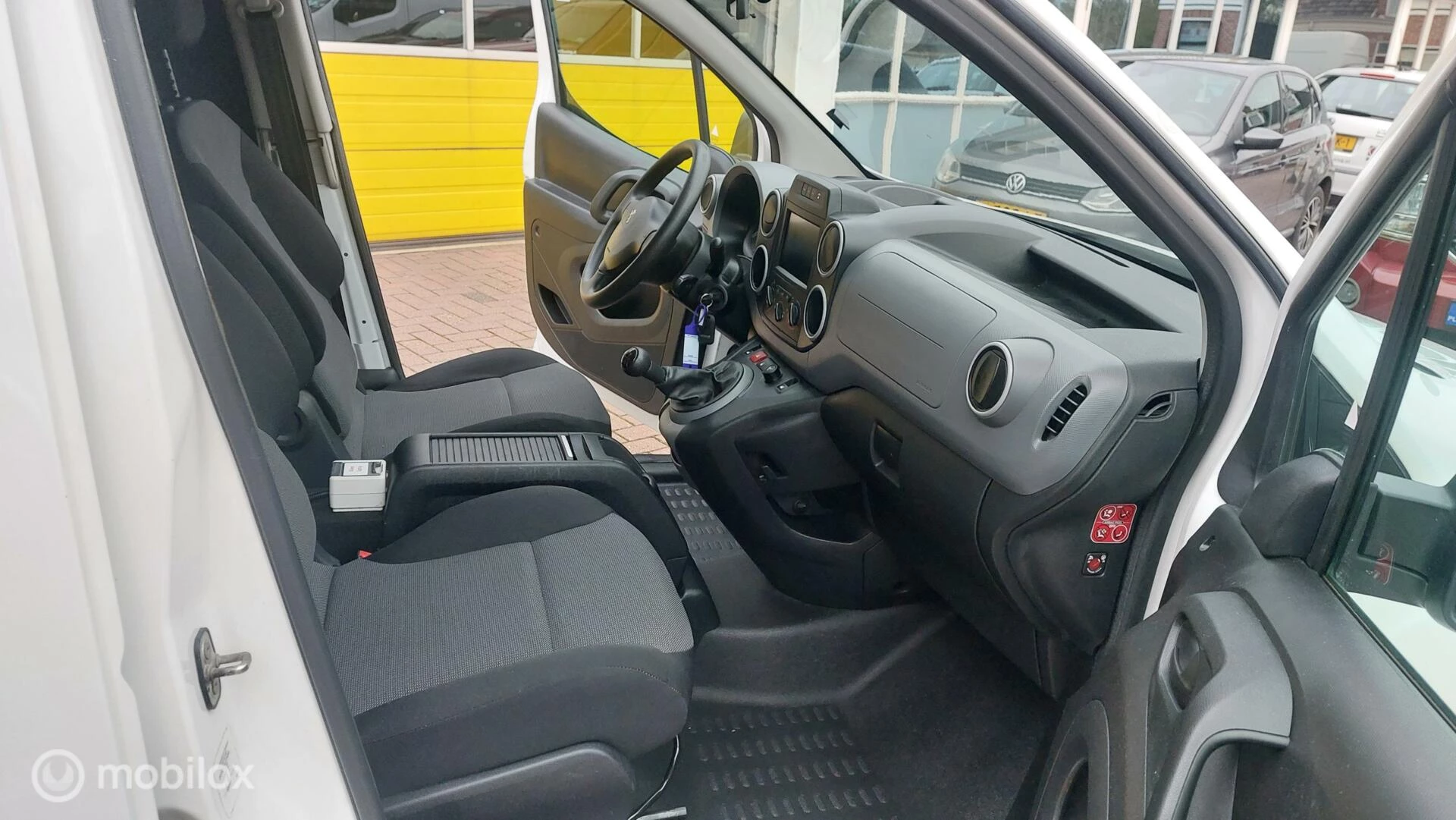 Hoofdafbeelding Peugeot Partner