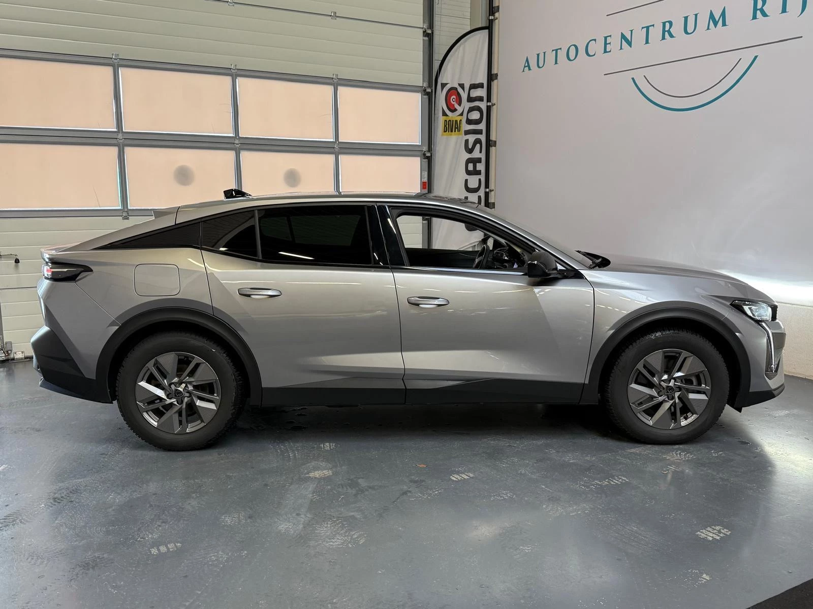 Hoofdafbeelding Peugeot 408