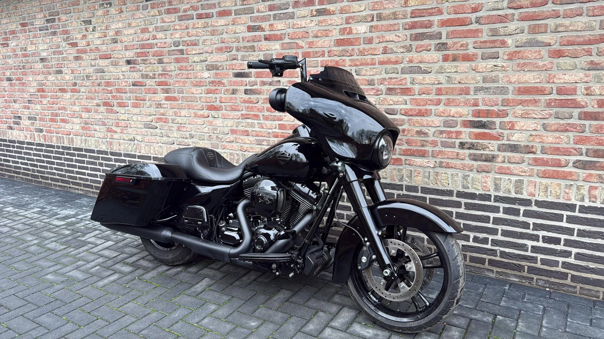Hoofdafbeelding Harley-Davidson 103 FLHX