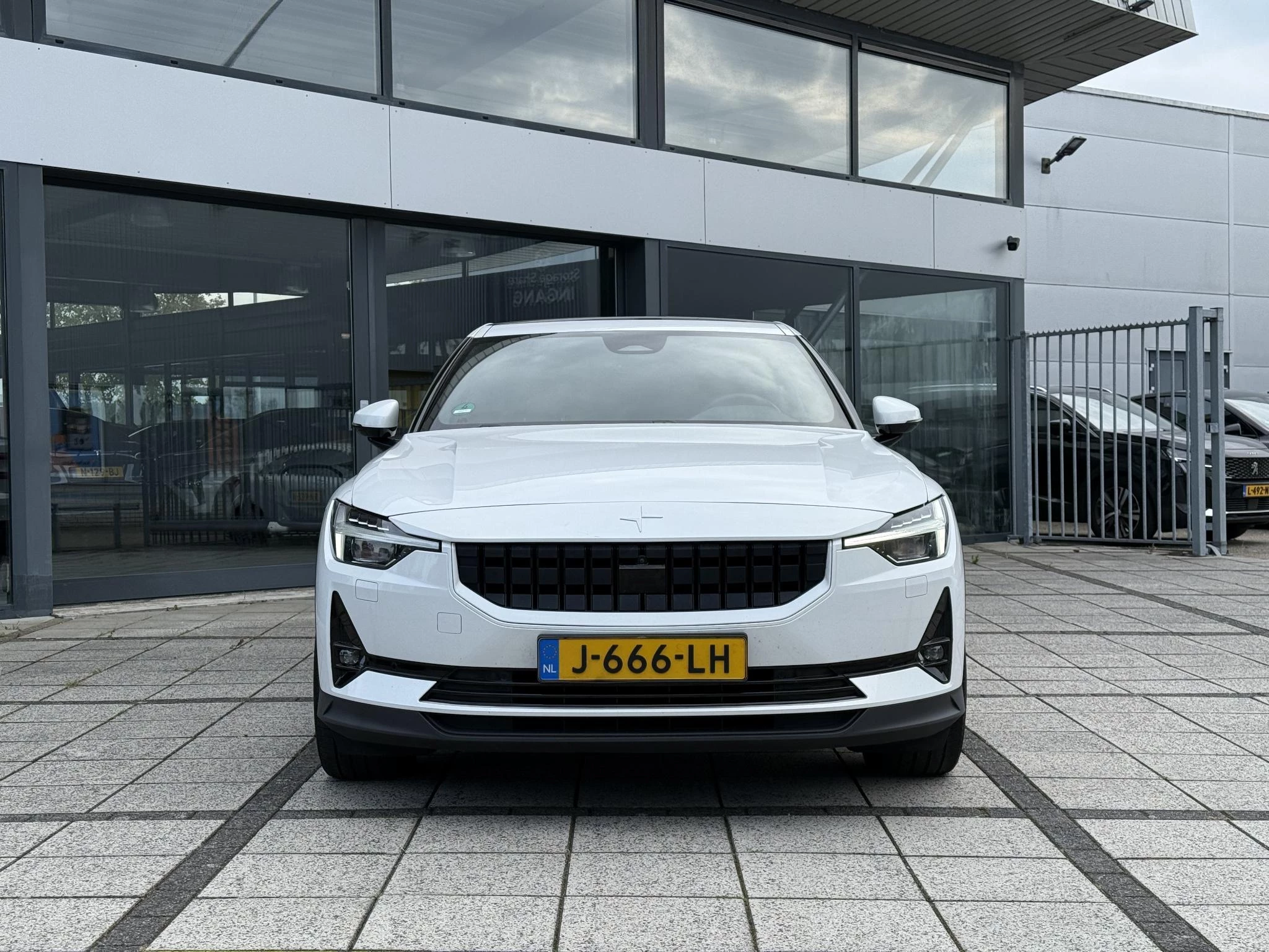 Hoofdafbeelding Polestar 2