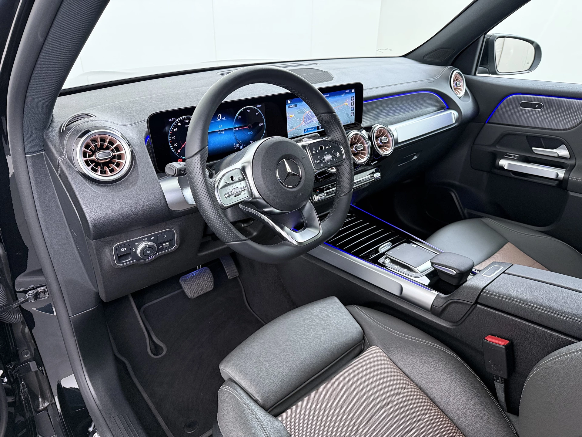 Hoofdafbeelding Mercedes-Benz EQB