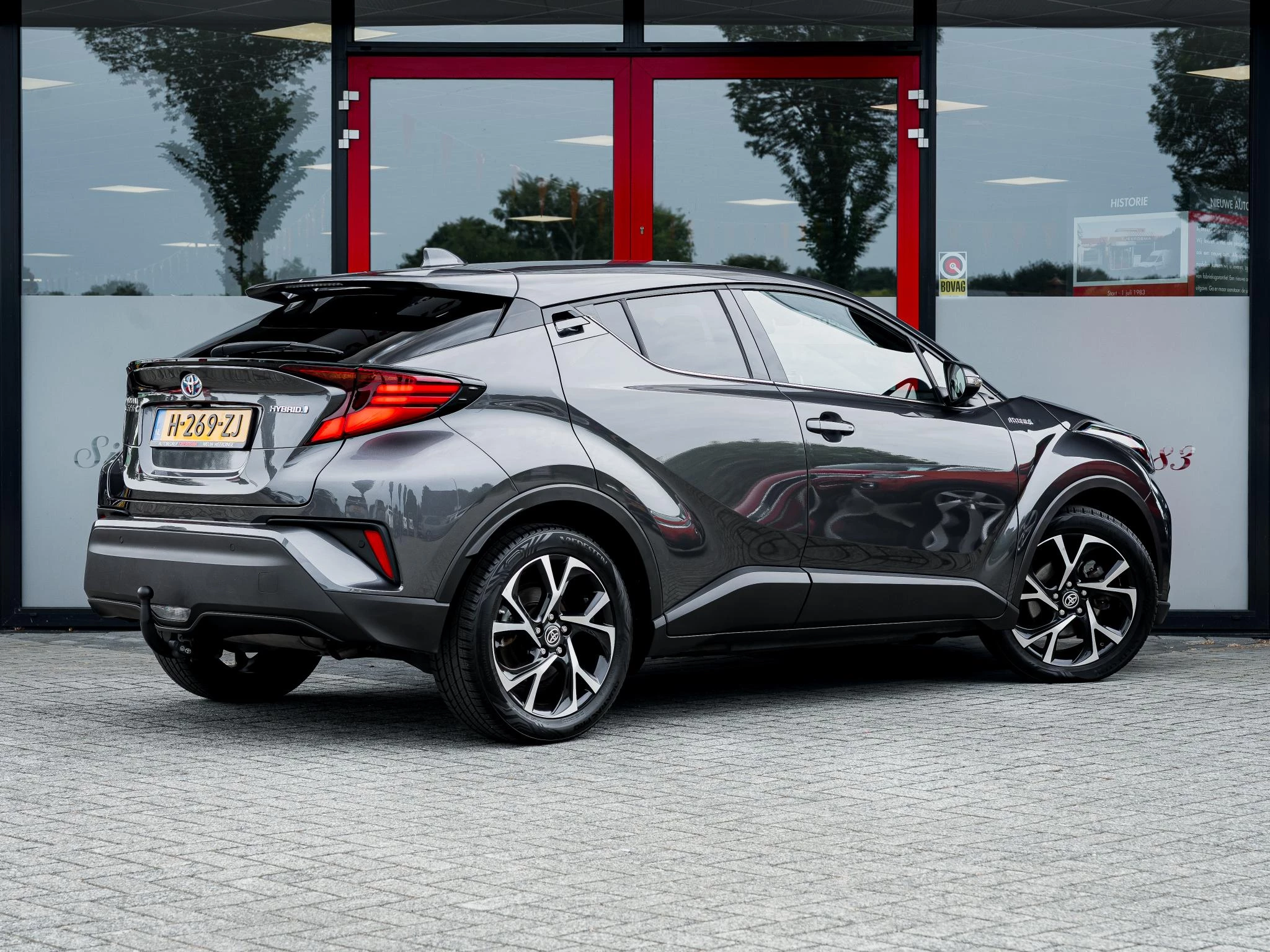 Hoofdafbeelding Toyota C-HR