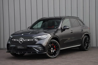 Mercedes-Benz GLC 300e AMG 4-Matic | 313PK | Achterasbesturing | Luchtvering | Head-up | Pano | Keyles-go | Sfeerverlichting | Distronic | Burmester | Carbon | 2023.