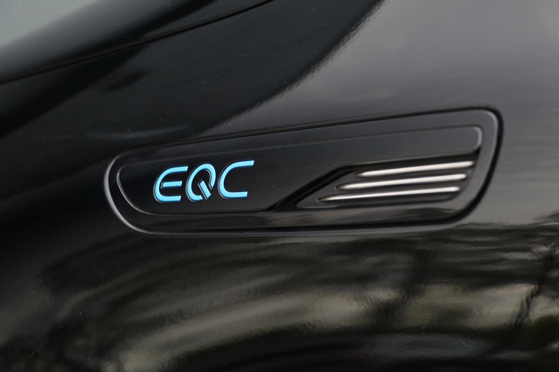 Hoofdafbeelding Mercedes-Benz EQC