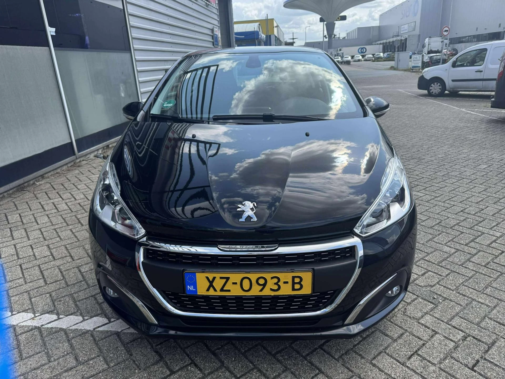 Hoofdafbeelding Peugeot 208