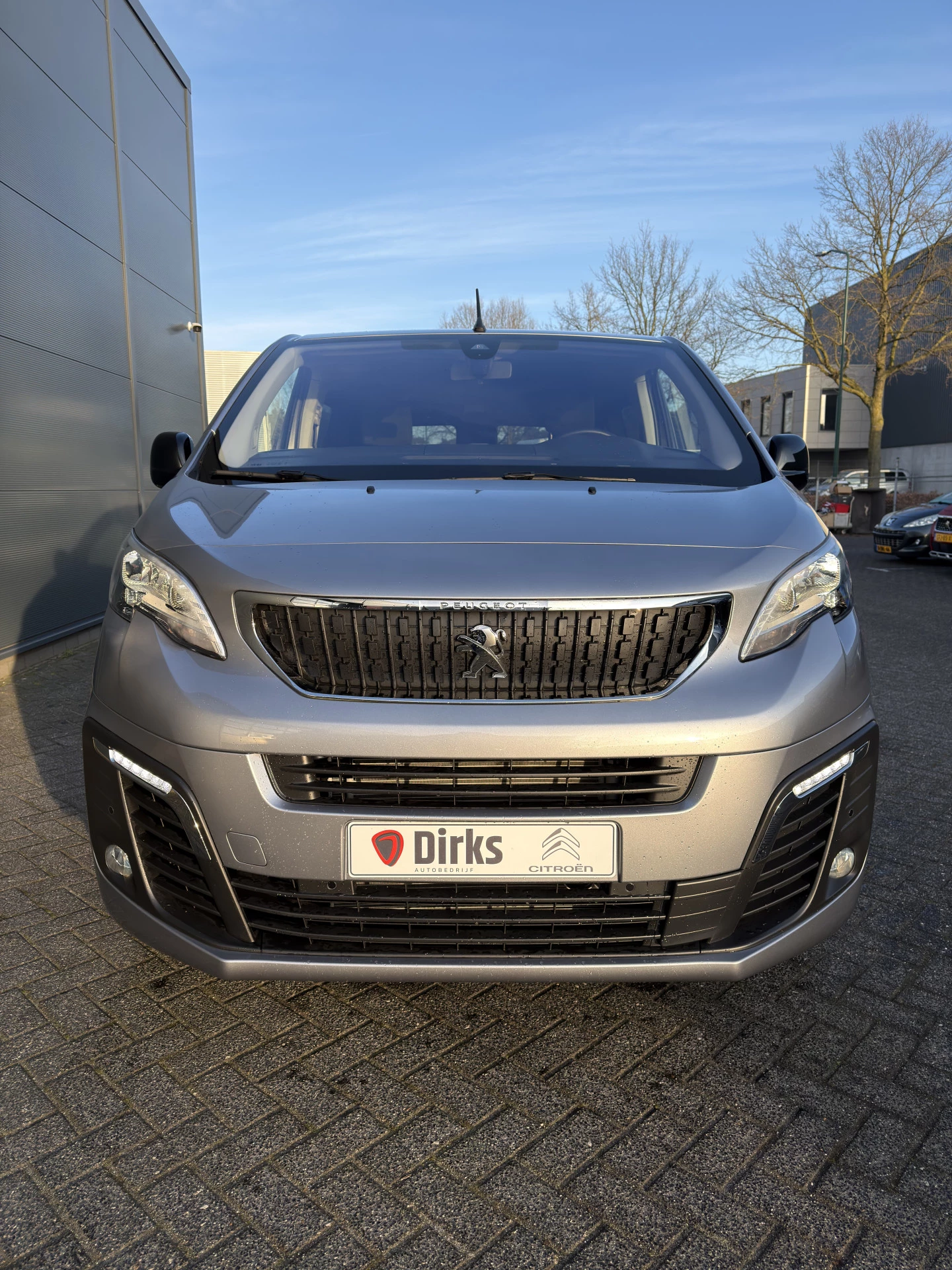 Hoofdafbeelding Peugeot e-Expert