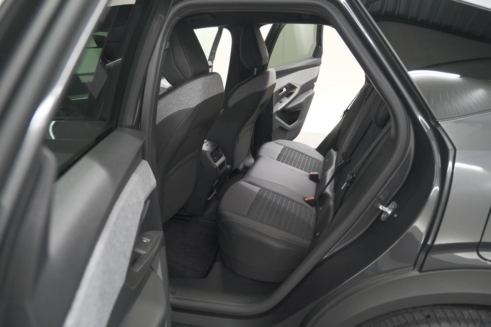 Hoofdafbeelding Peugeot e-3008