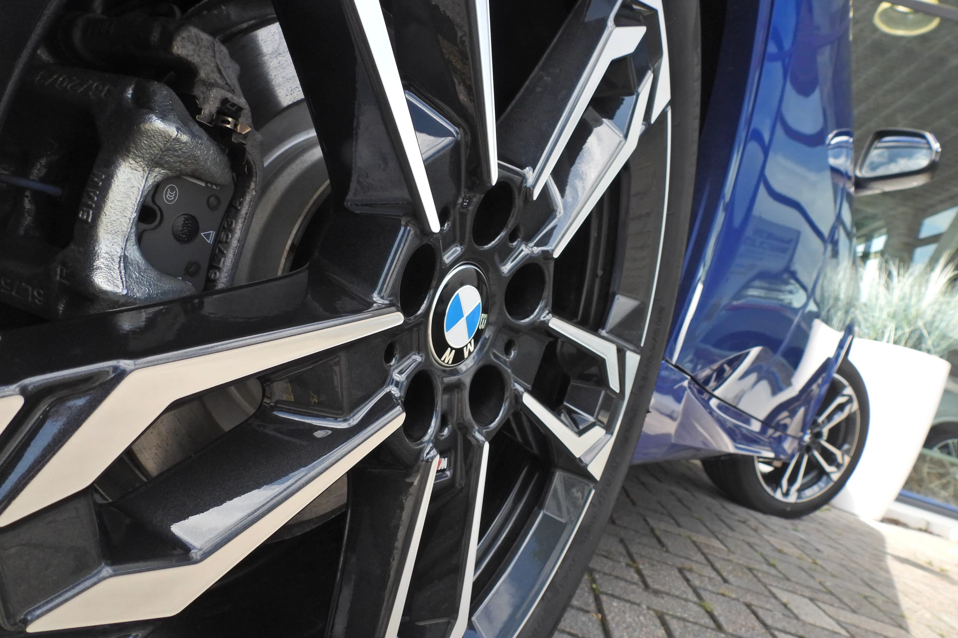 Hoofdafbeelding BMW iX2