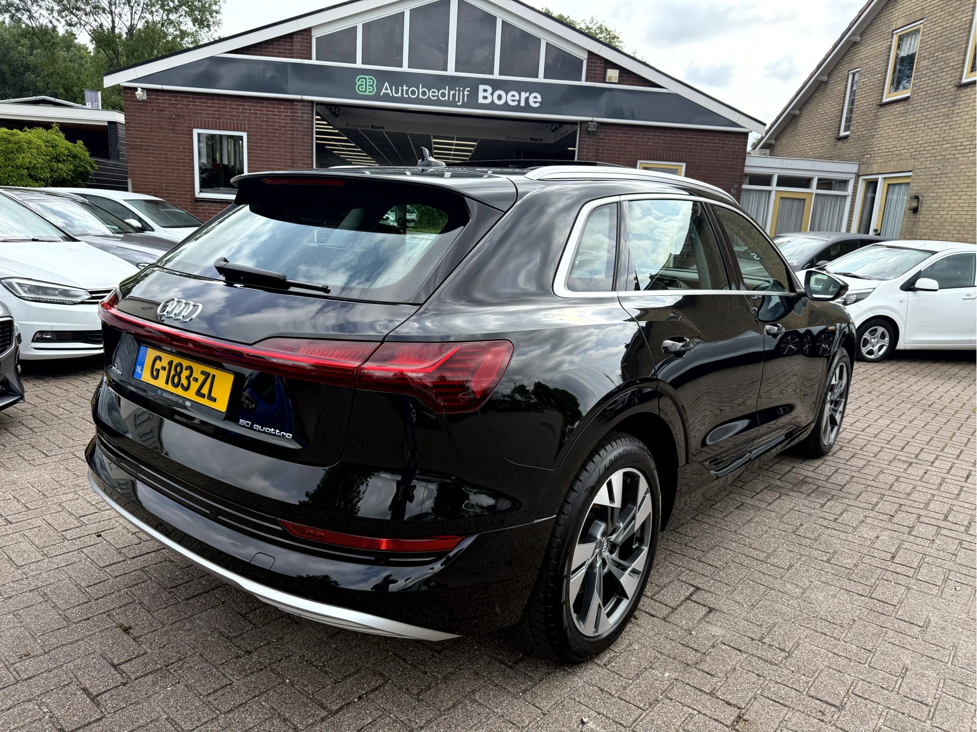 Hoofdafbeelding Audi e-tron
