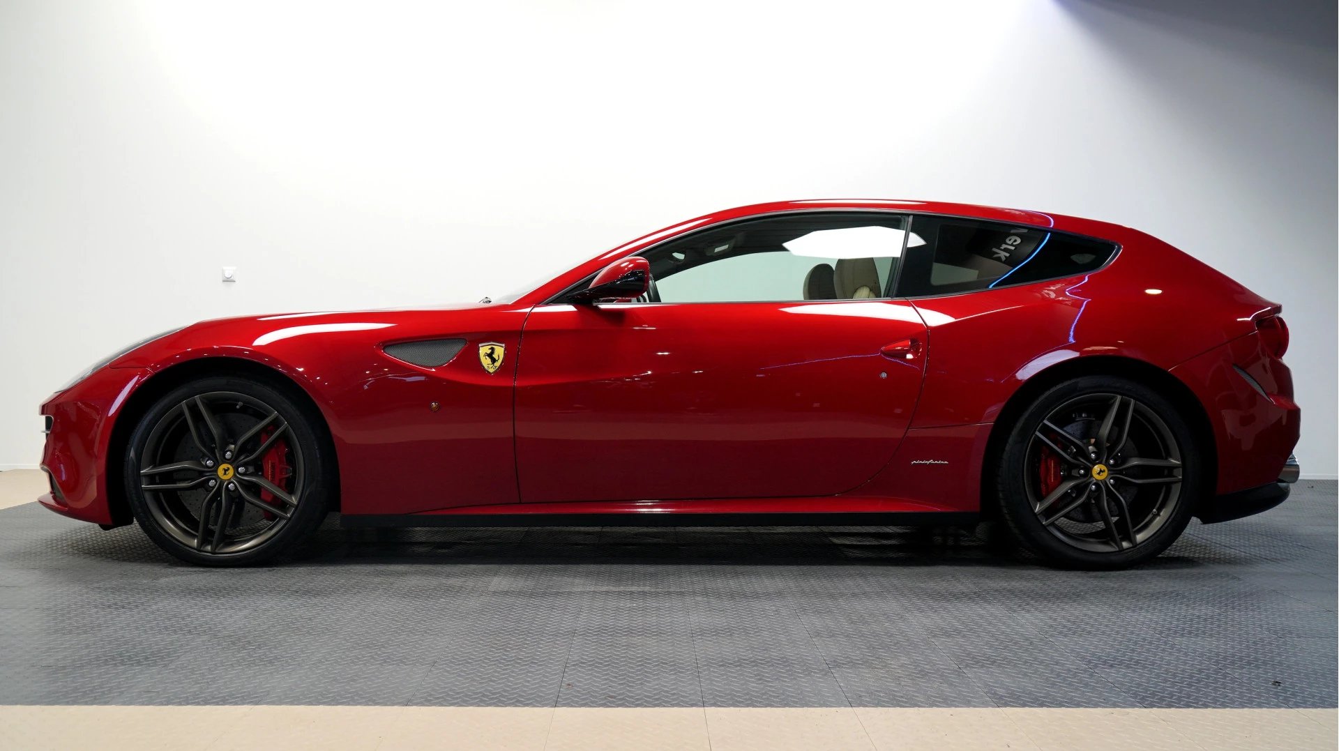 Hoofdafbeelding Ferrari FF