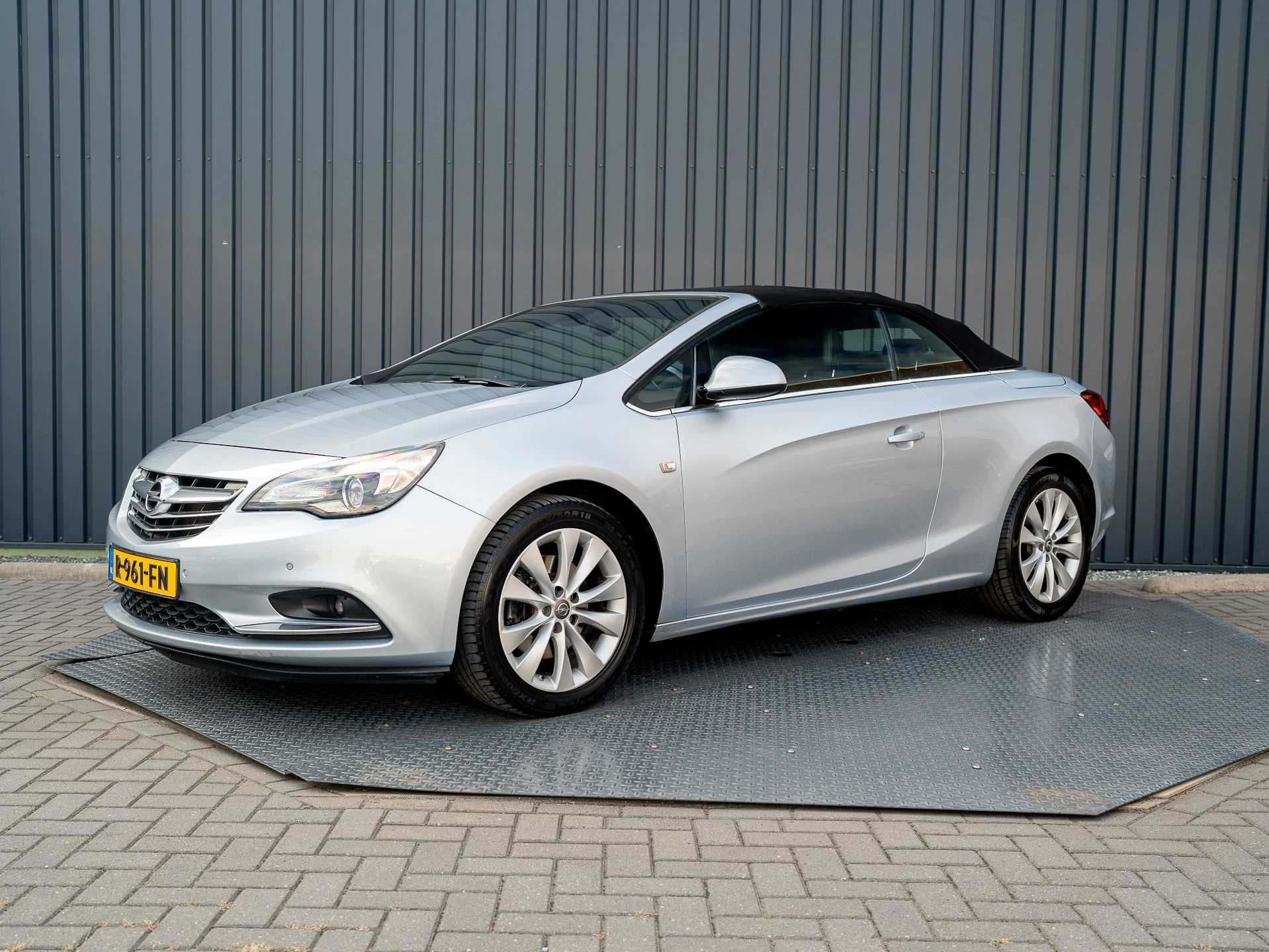 Hoofdafbeelding Opel Cascada