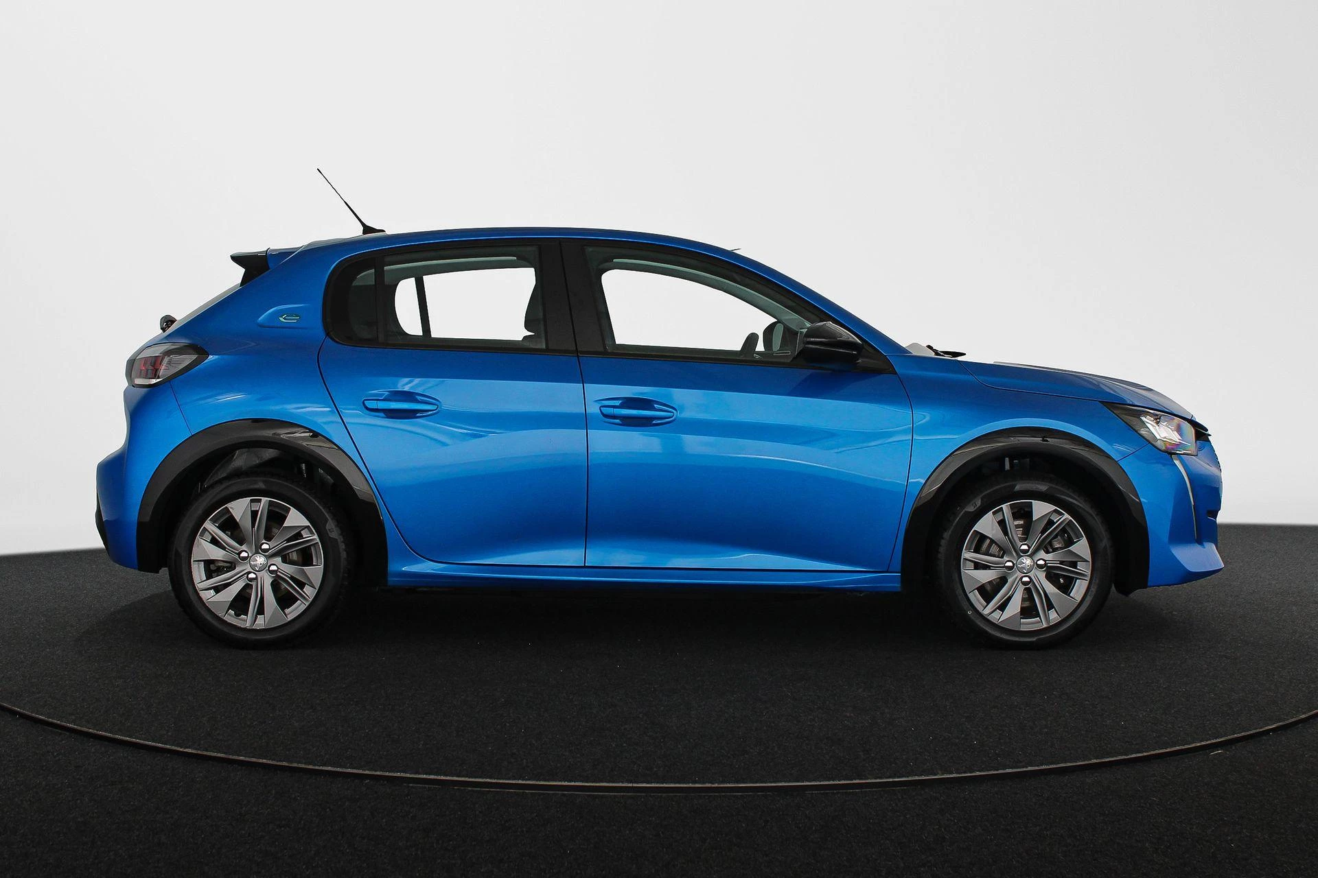 Hoofdafbeelding Peugeot e-208