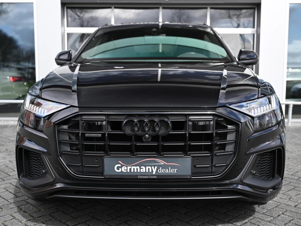 Hoofdafbeelding Audi Q8