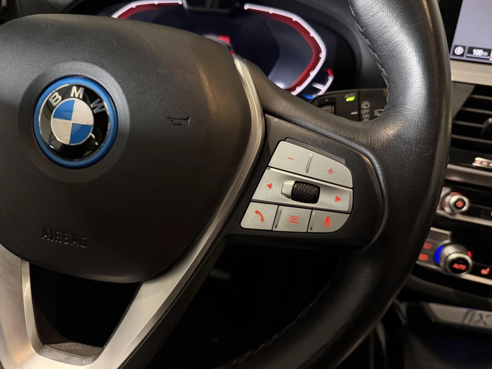 Hoofdafbeelding BMW iX3