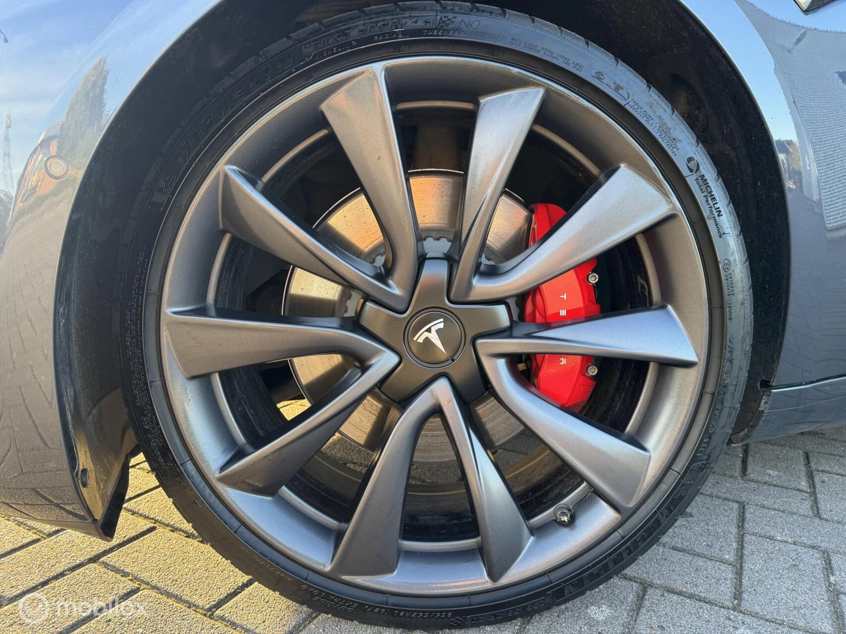 Hoofdafbeelding Tesla Model 3