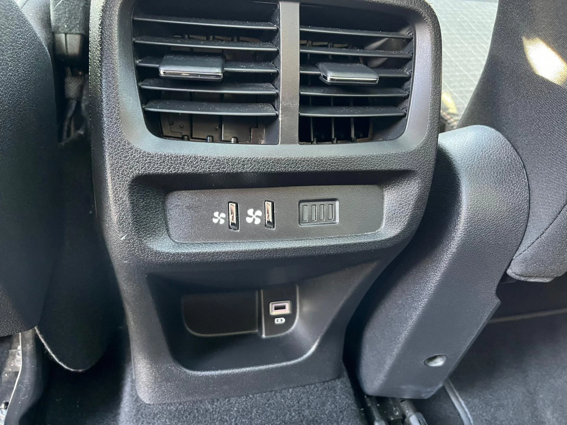 Hoofdafbeelding Peugeot Rifter