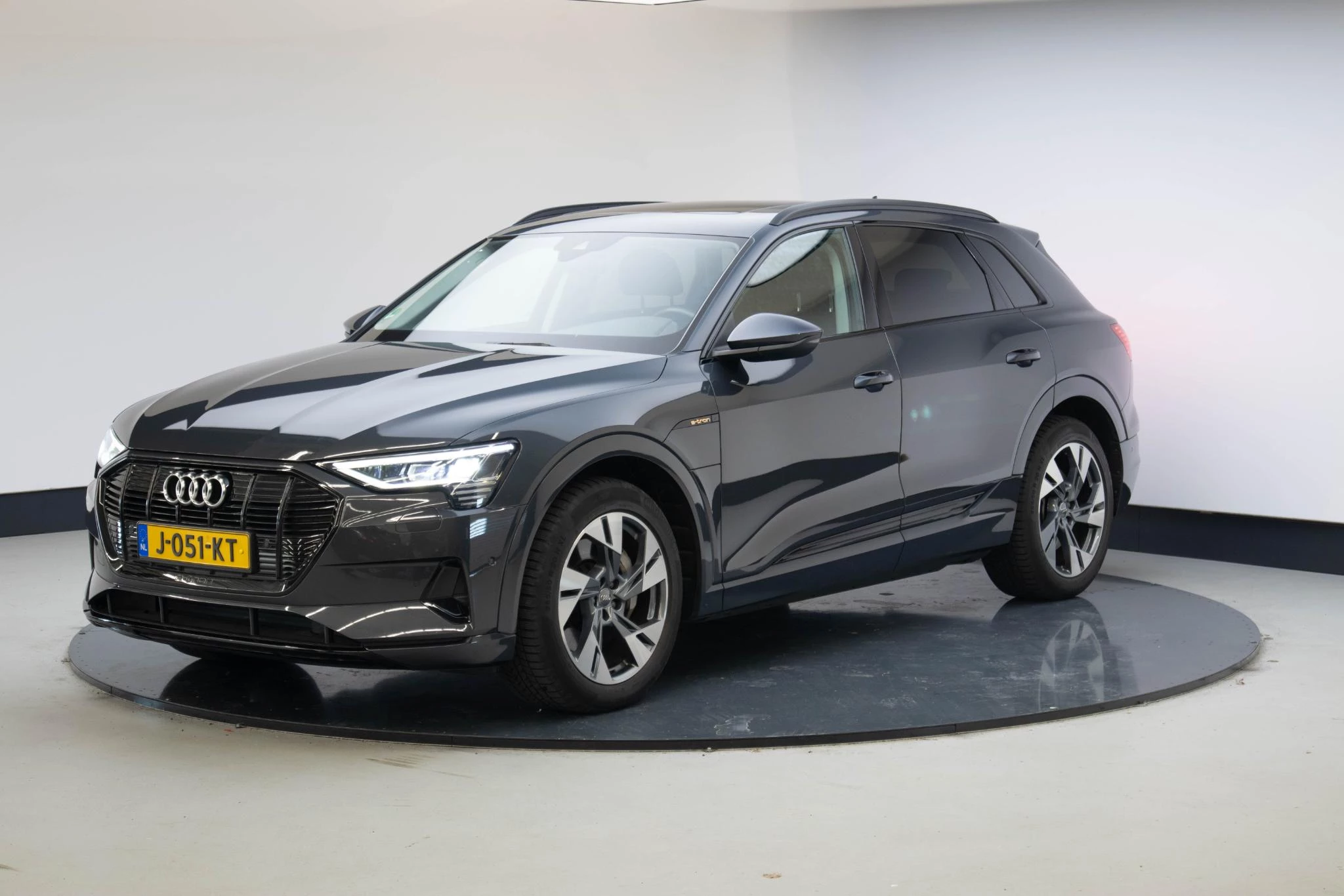 Hoofdafbeelding Audi e-tron
