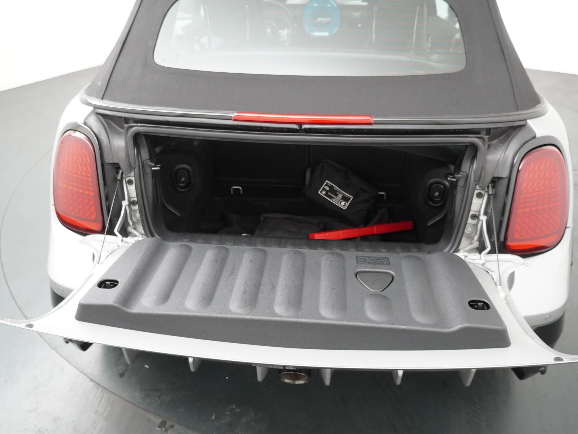 Hoofdafbeelding MINI Cabrio