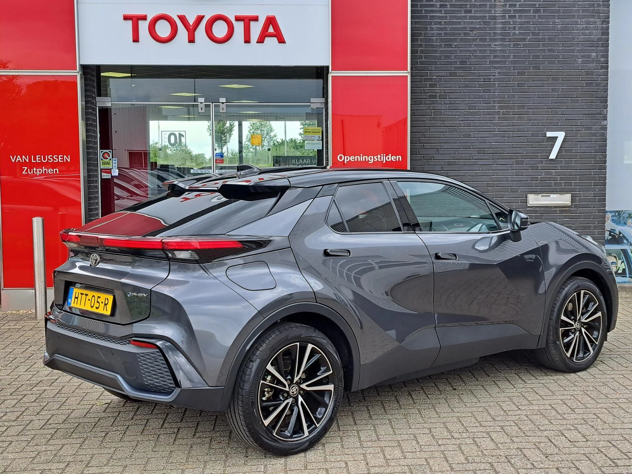 Hoofdafbeelding Toyota C-HR