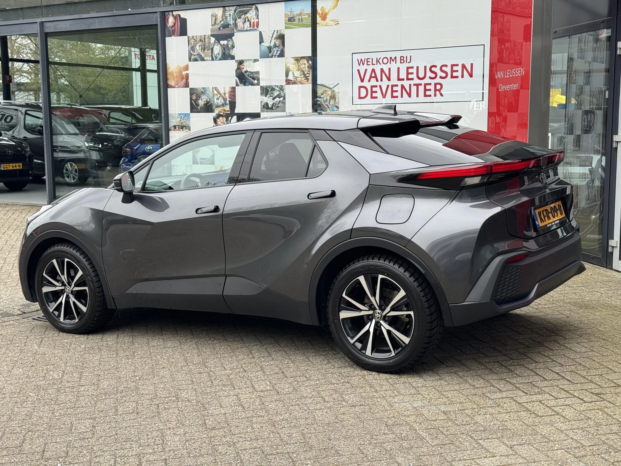 Hoofdafbeelding Toyota C-HR