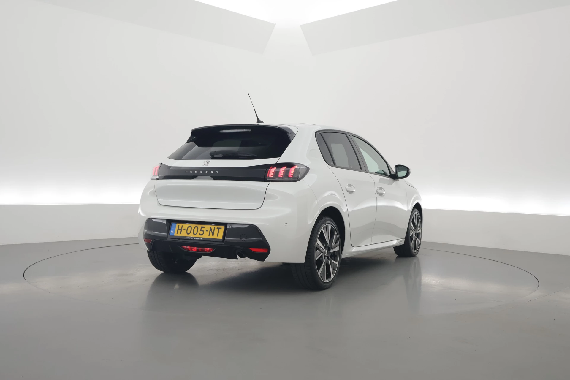 Hoofdafbeelding Peugeot 208