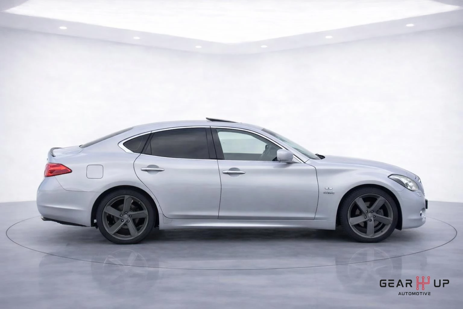 Hoofdafbeelding Infiniti M