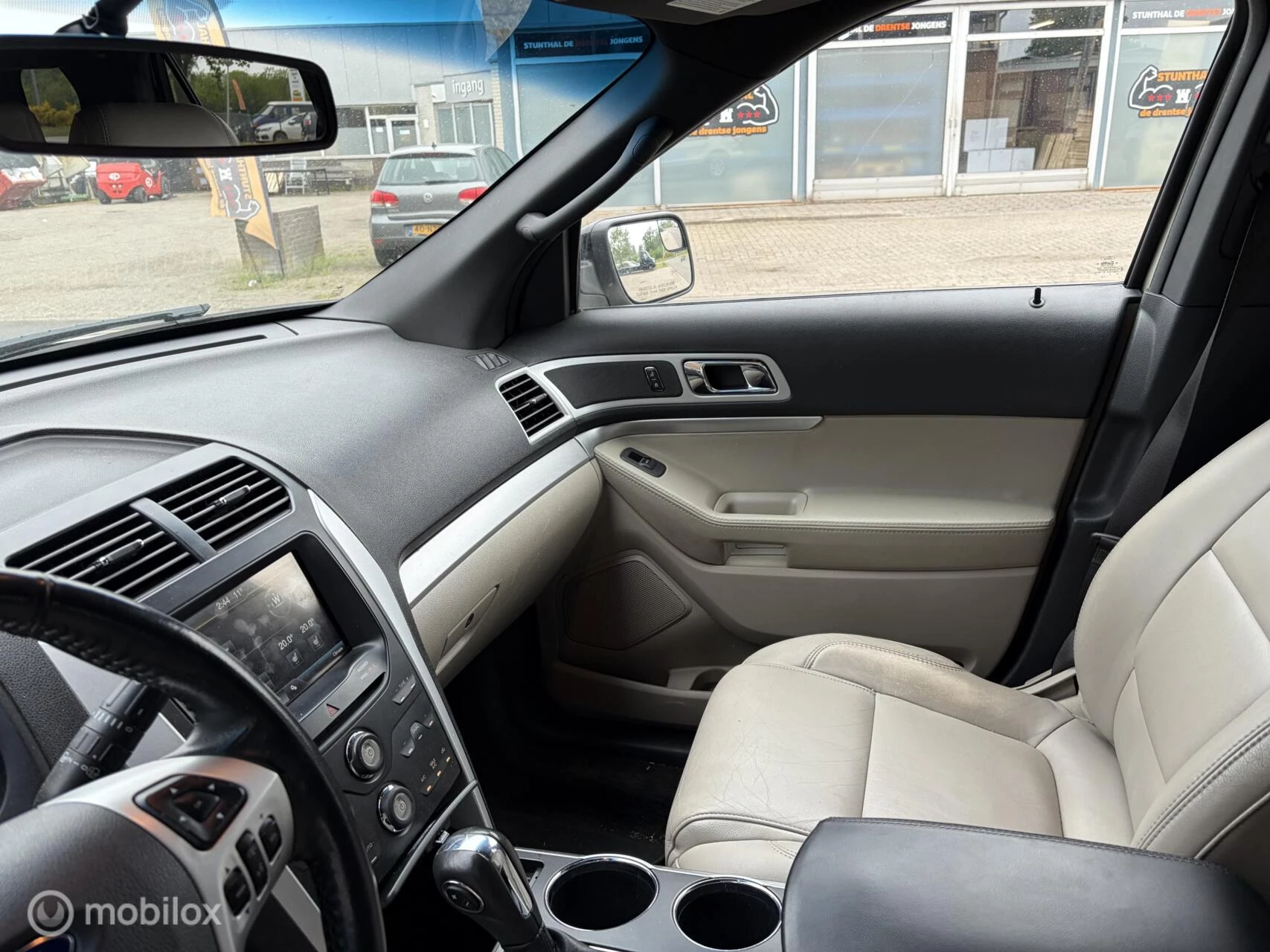 Hoofdafbeelding Ford Explorer