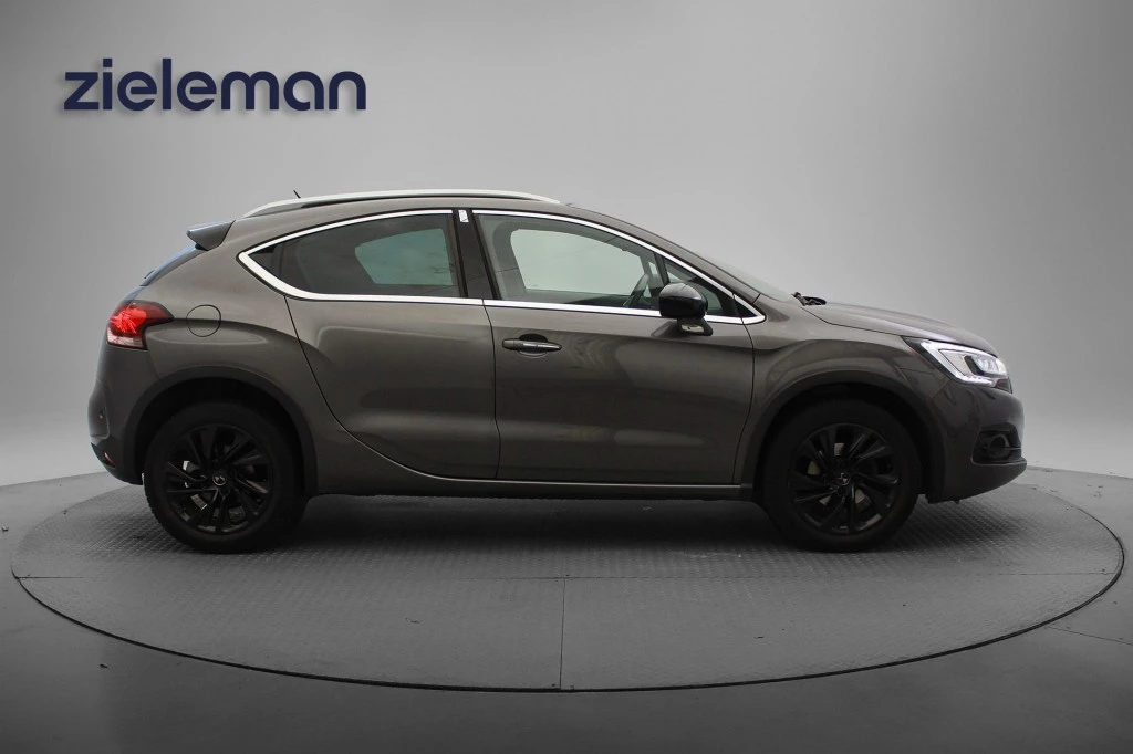 Hoofdafbeelding DS DS 4