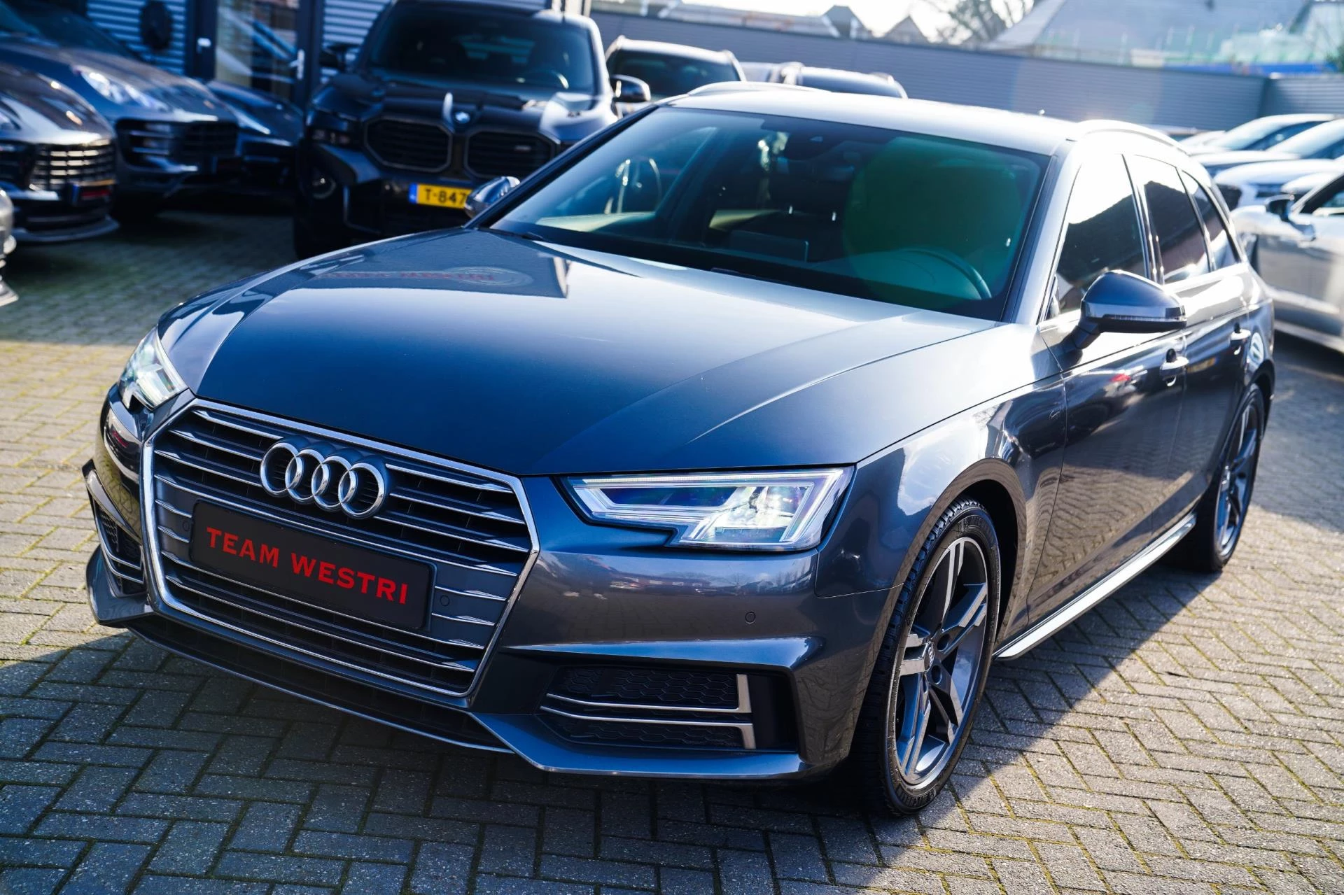 Hoofdafbeelding Audi A4