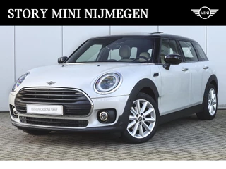 MINI Clubman Cooper Classic Automaat / Panoramadak / Trekhaak / Achteruitrijcamera / Active Cruise Control / Comfort Access / LED / Stuurverwarming