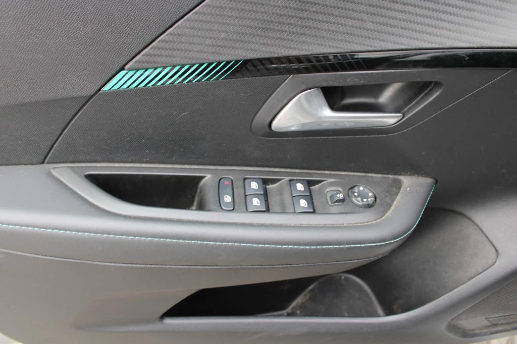 Hoofdafbeelding Peugeot e-208