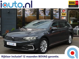Hoofdafbeelding Volkswagen Passat Volkswagen Passat Variant 1.4 TSI PHEV 160kW GTE LED/ACC/Navi/App-Connect/17"/Trekhaak afneembaar