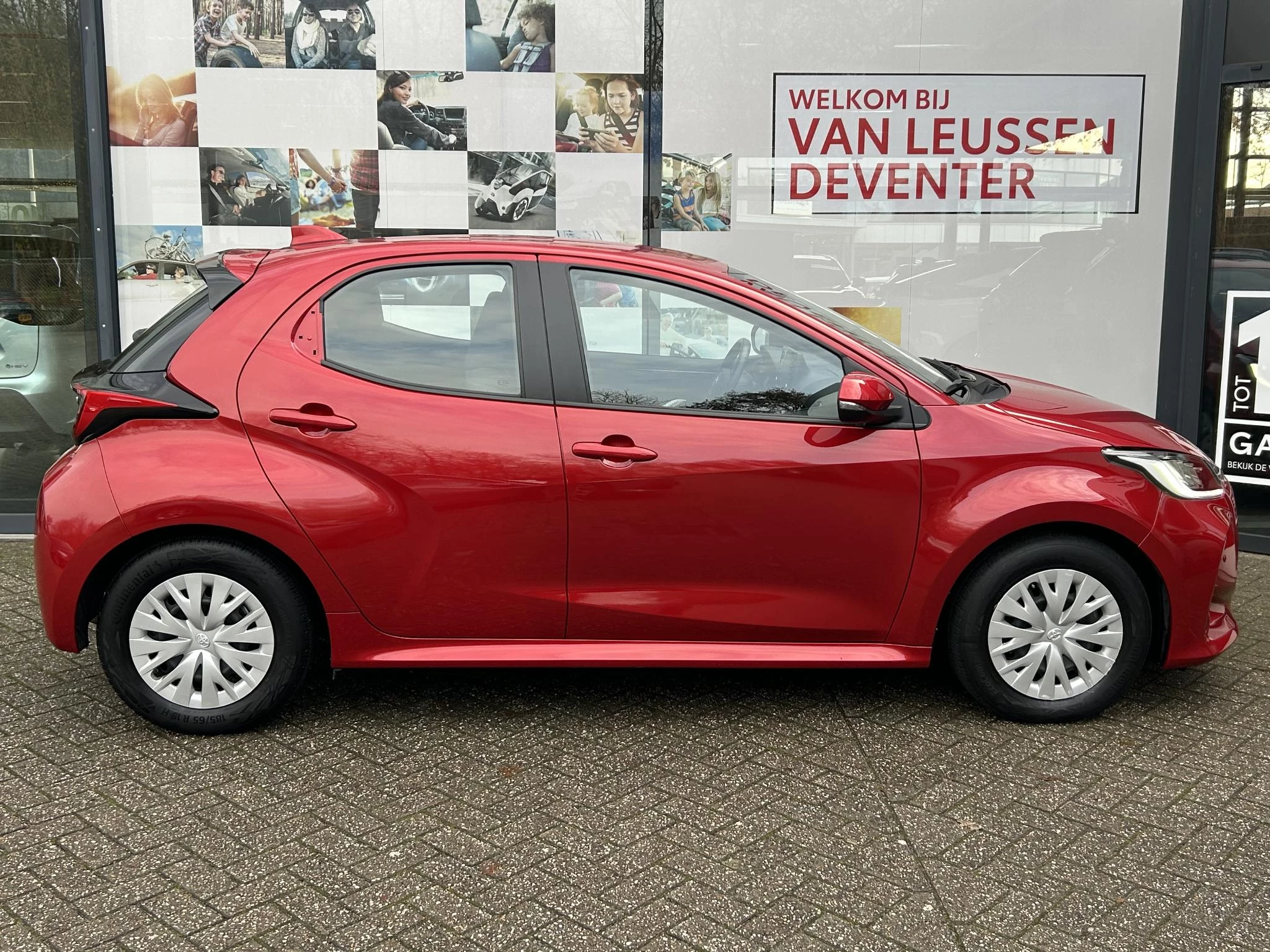 Hoofdafbeelding Toyota Yaris