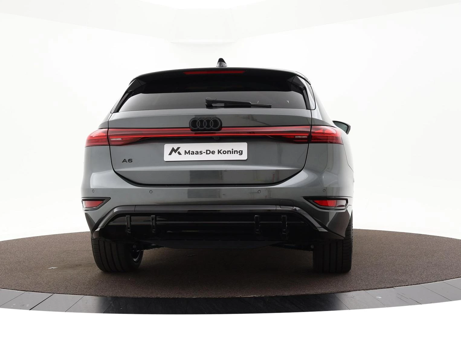 Hoofdafbeelding Audi A6 Avant e-tron