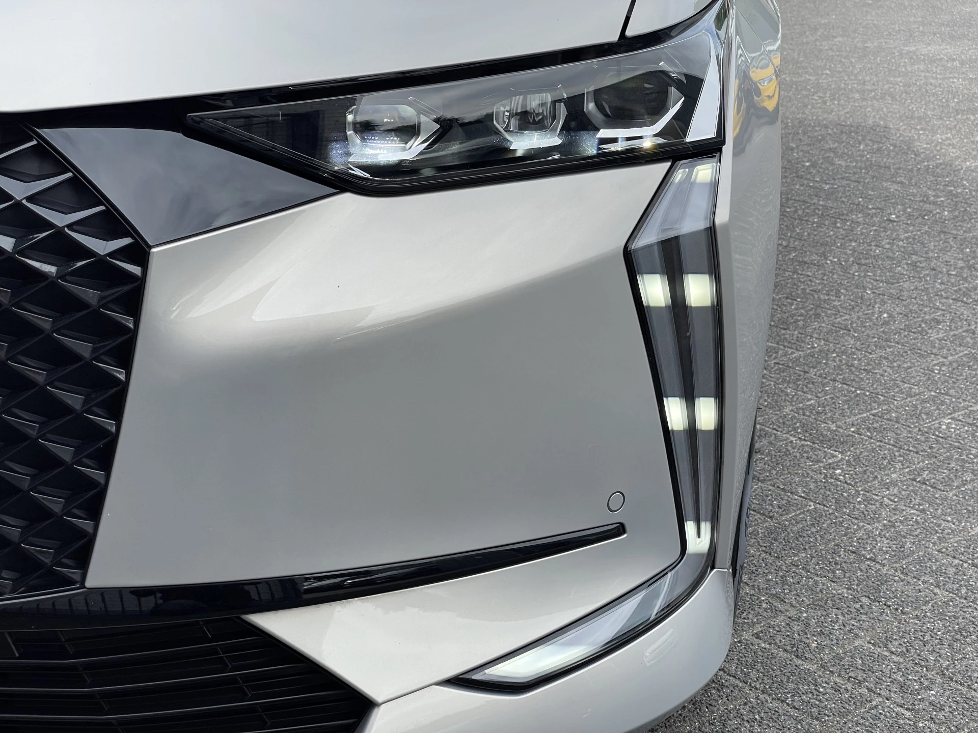 Hoofdafbeelding DS DS 4