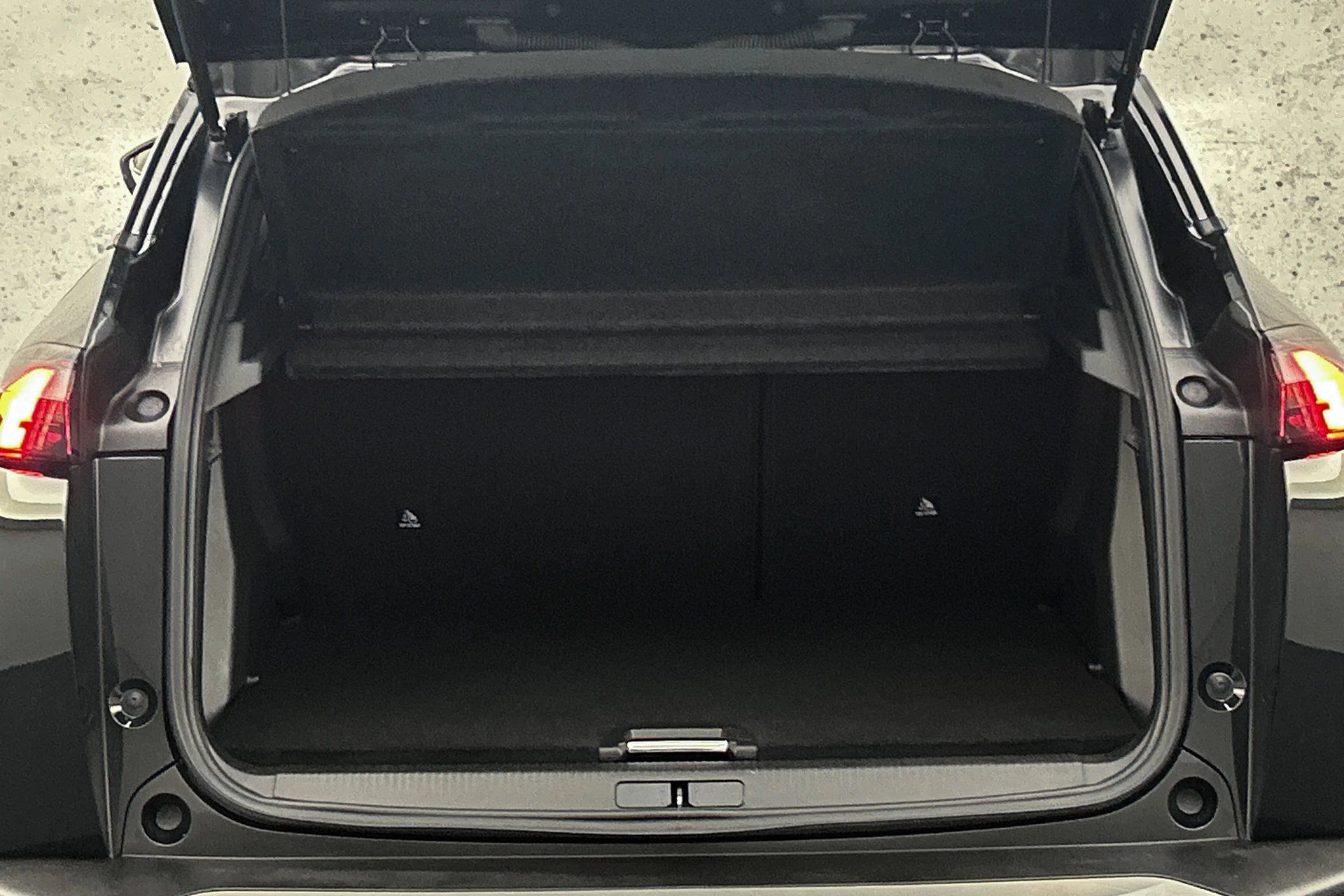 Hoofdafbeelding Peugeot e-2008