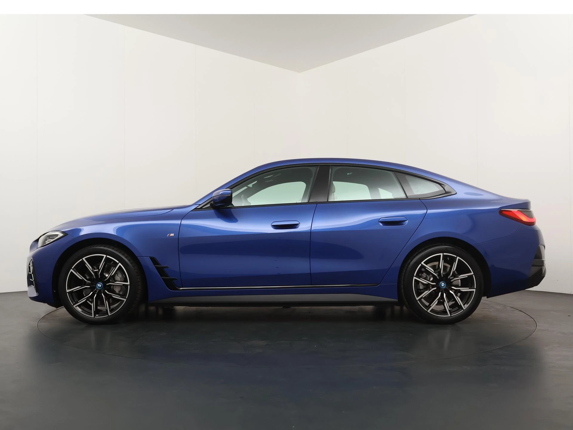 Hoofdafbeelding BMW i4