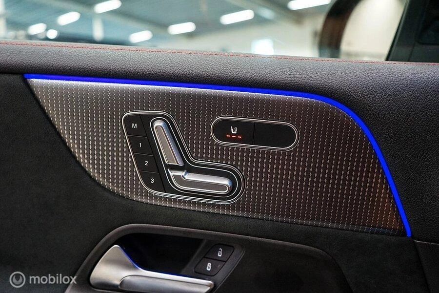 Hoofdafbeelding Mercedes-Benz EQB