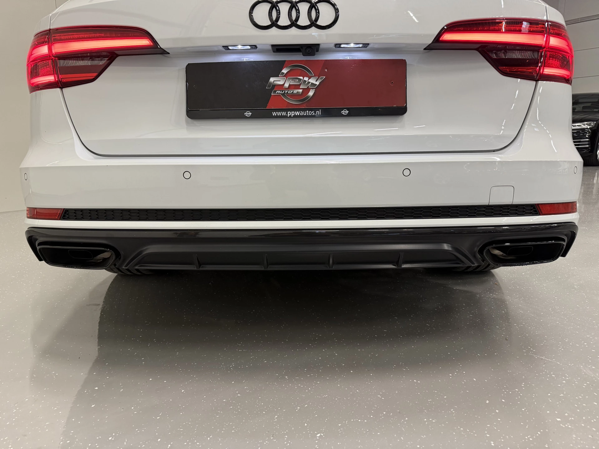 Hoofdafbeelding Audi A4