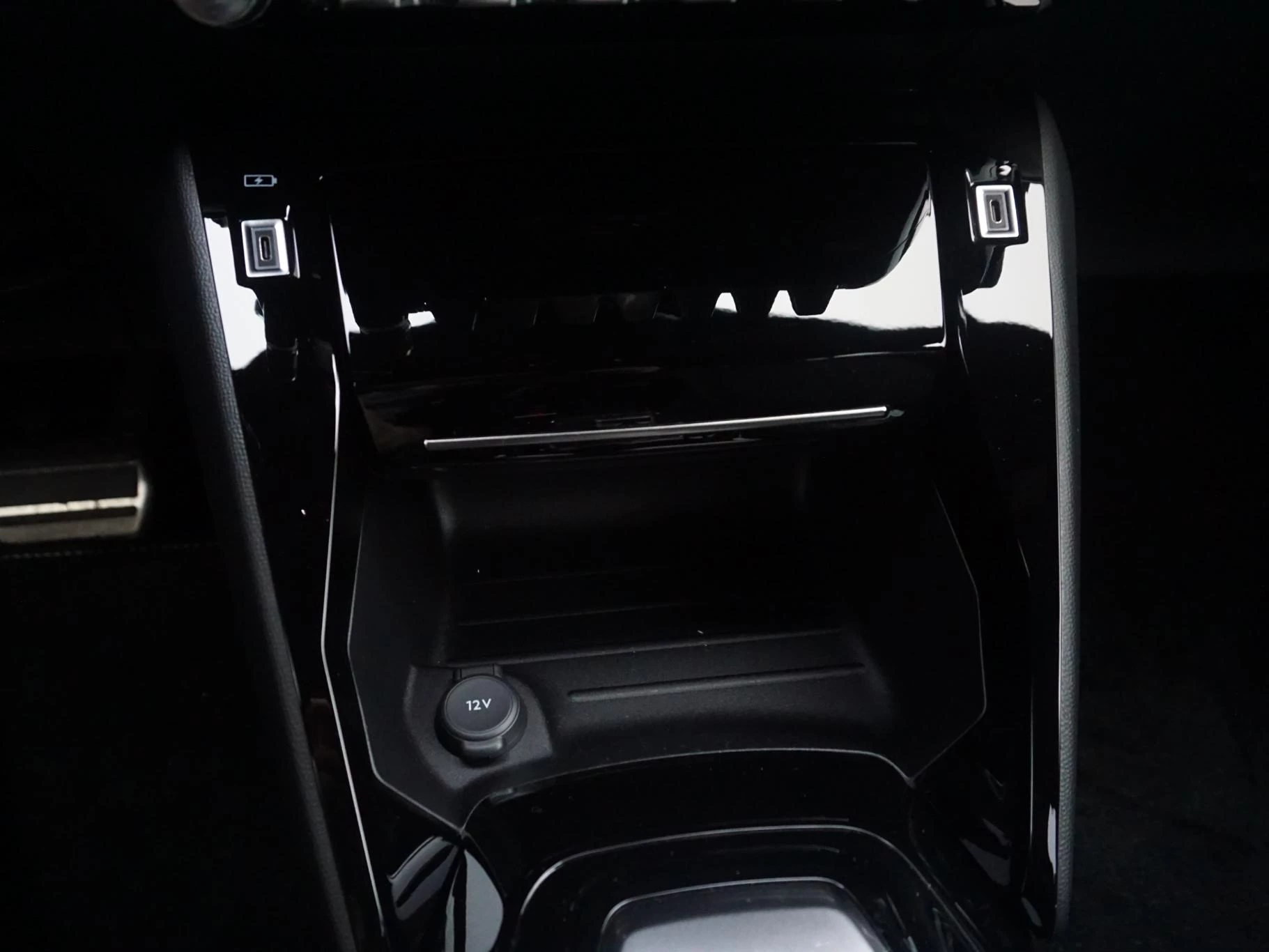 Hoofdafbeelding Peugeot e-2008