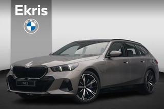 Hoofdafbeelding BMW 5 Serie BMW 5 serie Touring 550e xDrive M Sportpakket Pro | Panoramadak | Bowers & Wilkins | Trekhaak | Comfort Pack | Innovation Pack