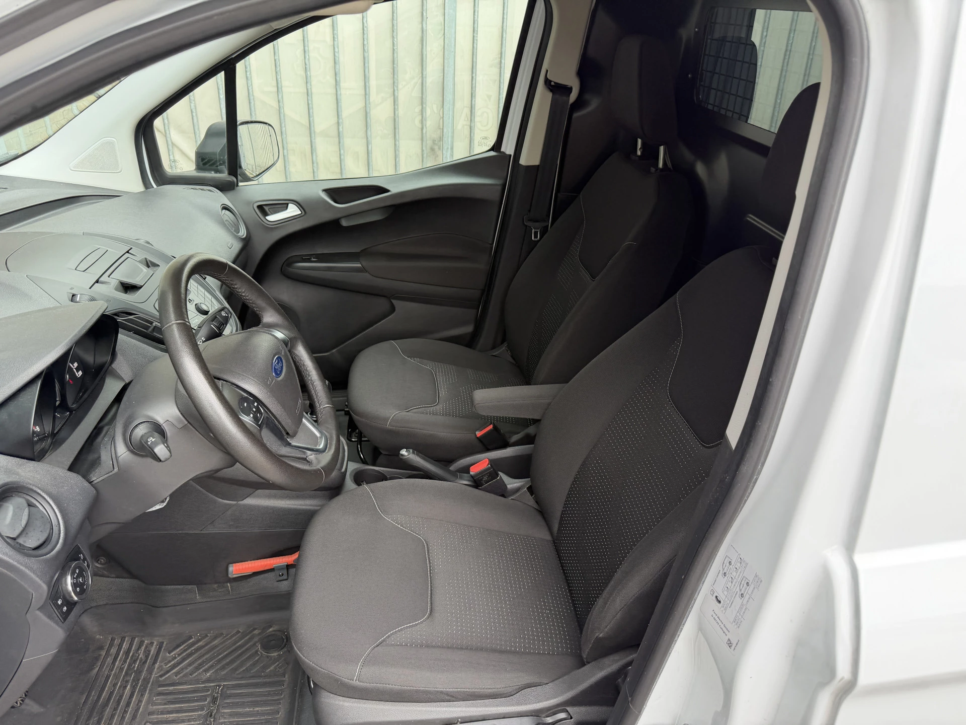 Hoofdafbeelding Ford Transit Courier