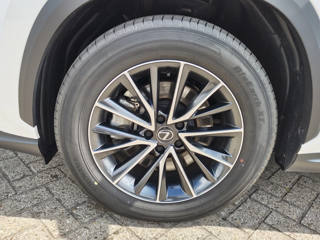 Hoofdafbeelding Lexus NX