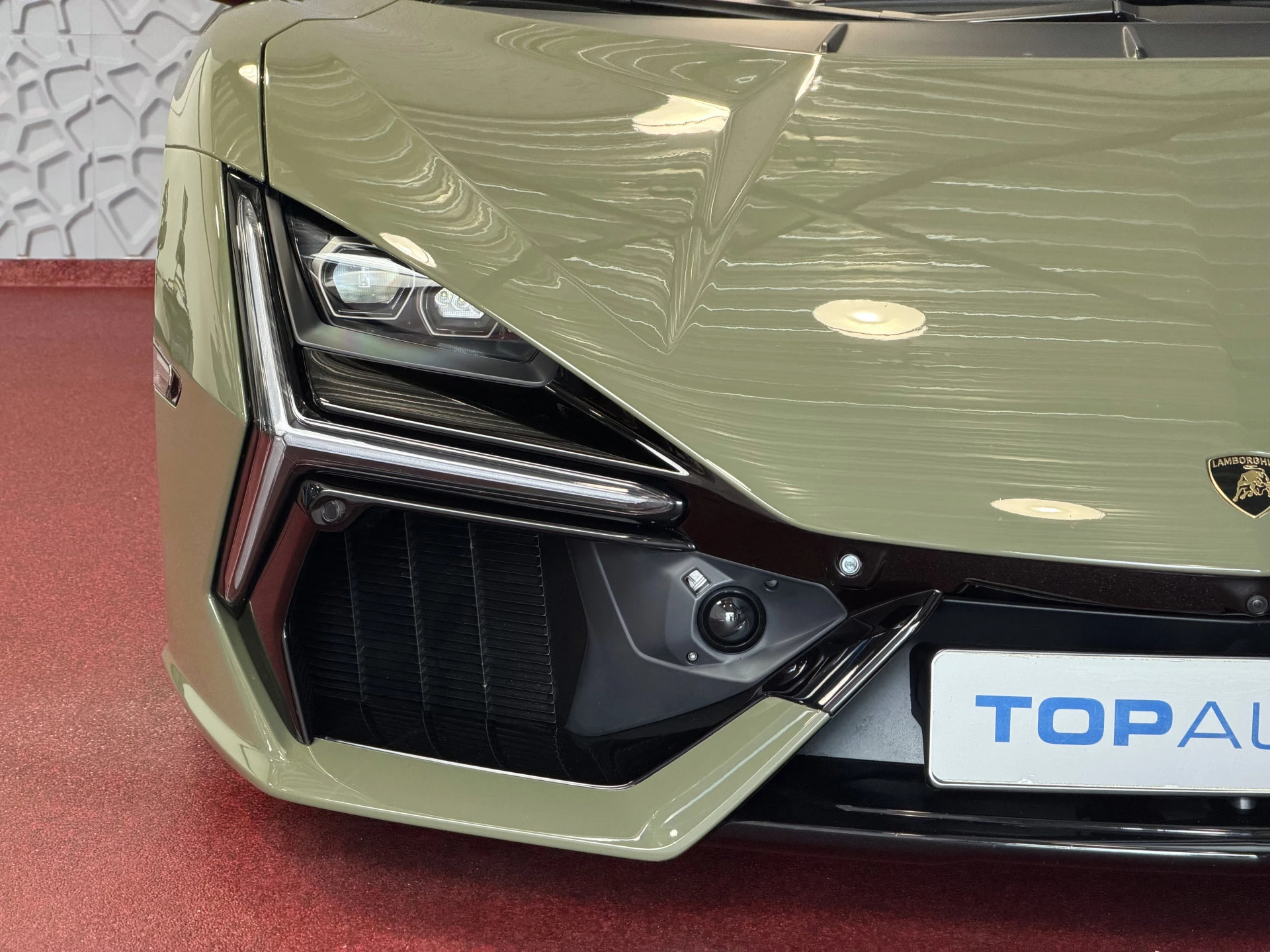 Hoofdafbeelding Lamborghini Revuelto