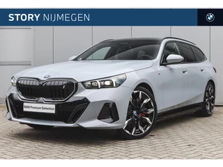 BMW i5 Touring eDrive40 M Sport / Panoramadak / Trekhaak / Stoelventilatie / Adaptieve LED / Harman Kardon / Parking Assistant Professional / Live Cockpit Professional